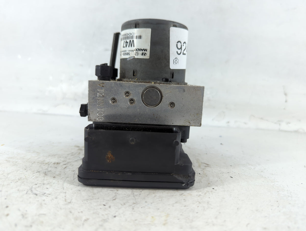 2016-2017 Kia Rio Anti-Lock Brake ABS Pump Module Actuator OEM P/N:58920-1W470 Fits Fits 2016 2017 OEM Used Auto Parts - Oem