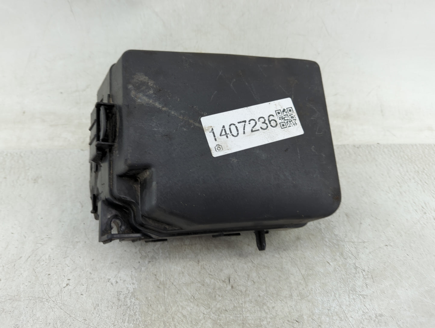 2016 Kia Rondo Fusebox Fuse Box Panel Relay Module Fits OEM Used Auto Parts - Oemusedautoparts1.com