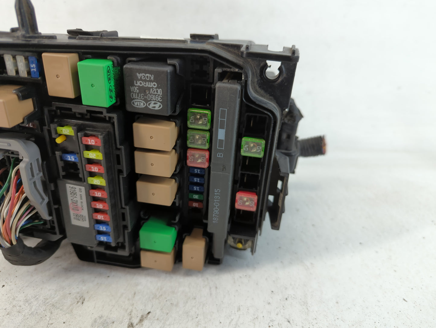 2016 Kia Rondo Fusebox Fuse Box Panel Relay Module P/N:91941-A4031 Fits OEM Used Auto Parts - Oemusedautoparts1.com