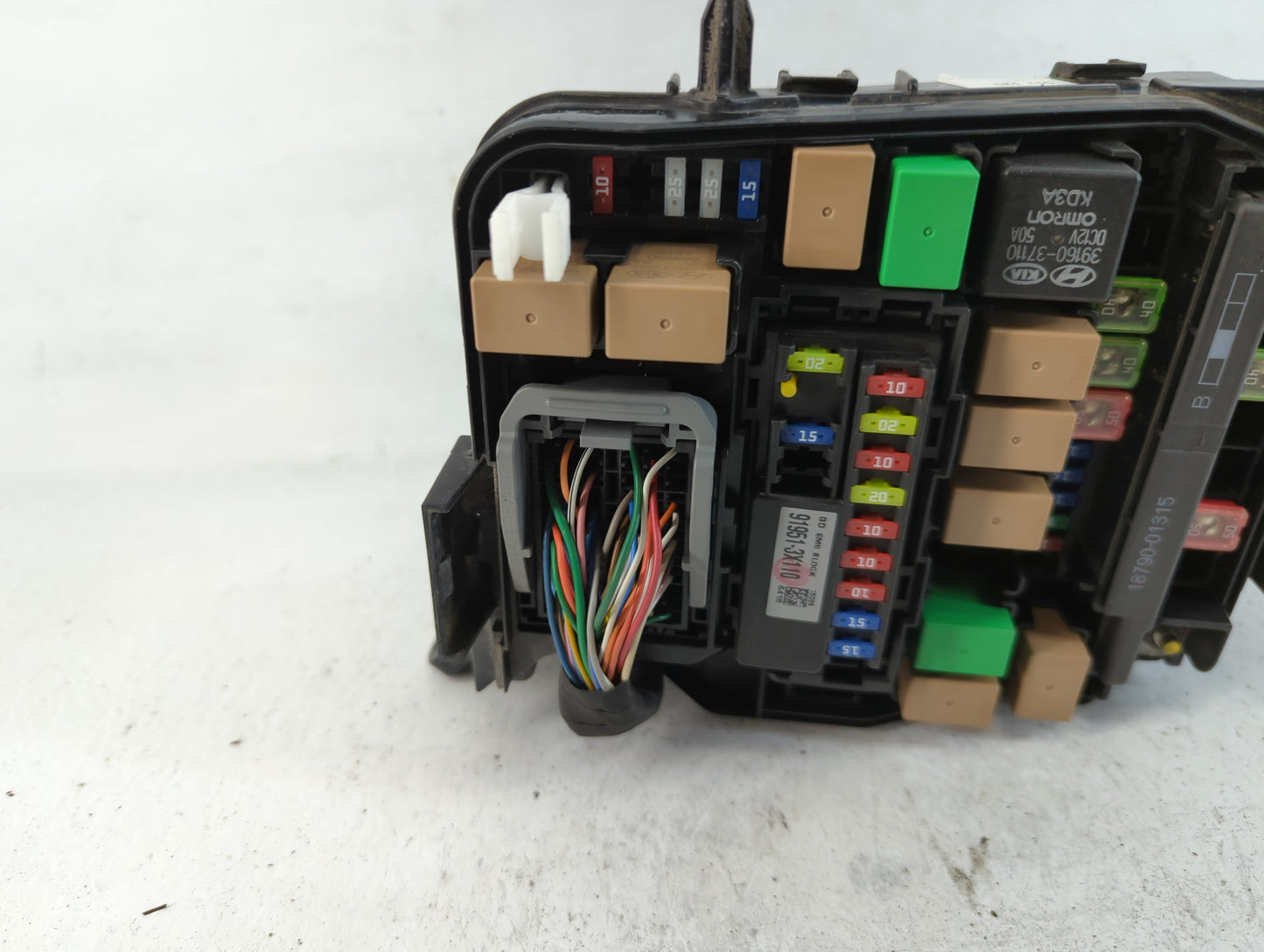 2016 Kia Rondo Fusebox Fuse Box Panel Relay Module P/N:91941-A4031 Fits OEM Used Auto Parts - Oemusedautoparts1.com