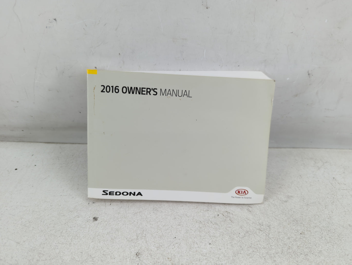 2016 Kia Sedona Owners Manual Book Guide P/N:GA90-EU59E OEM Used Auto Parts - Oemusedautoparts1.com