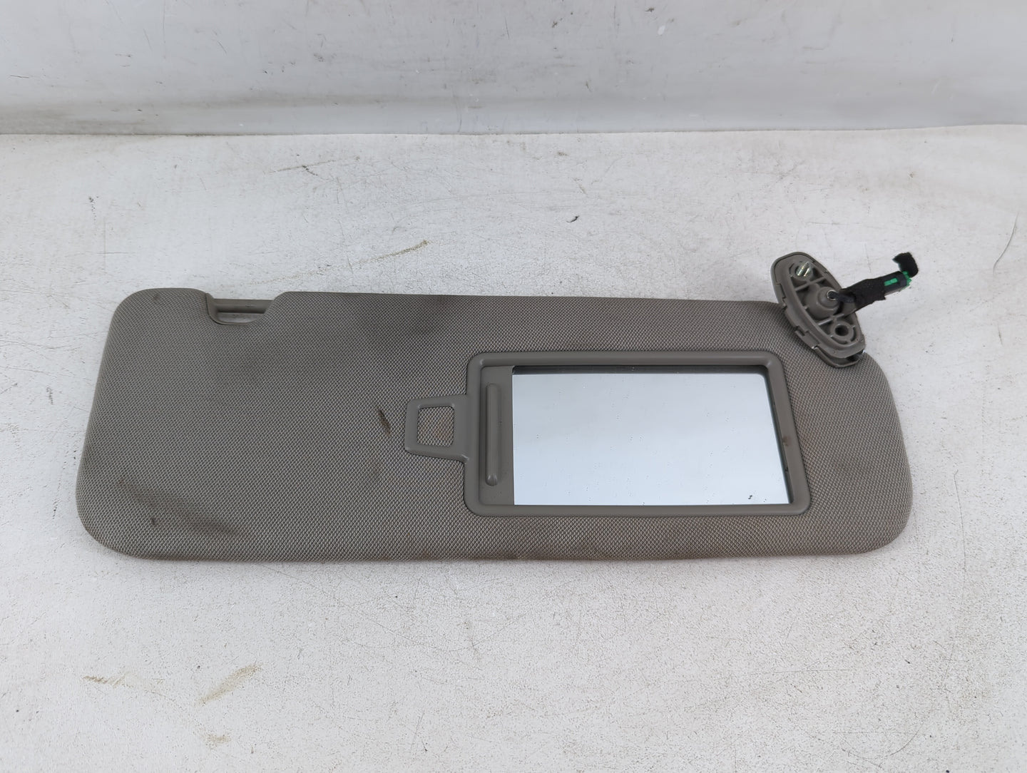 2015-2020 Kia Sedona Sun Visor Shade Replacement Passenger Right Mirror Fits Fits 2015 2016 2017 2018 2019 2020 OEM Used Aut