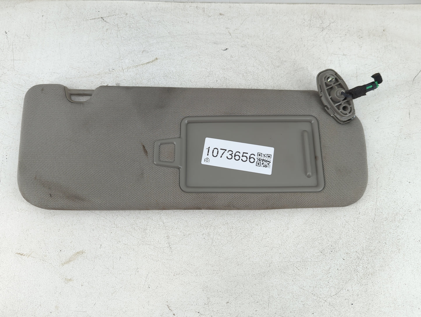 2015-2020 Kia Sedona Sun Visor Shade Replacement Passenger Right Mirror Fits Fits 2015 2016 2017 2018 2019 2020 OEM Used Aut