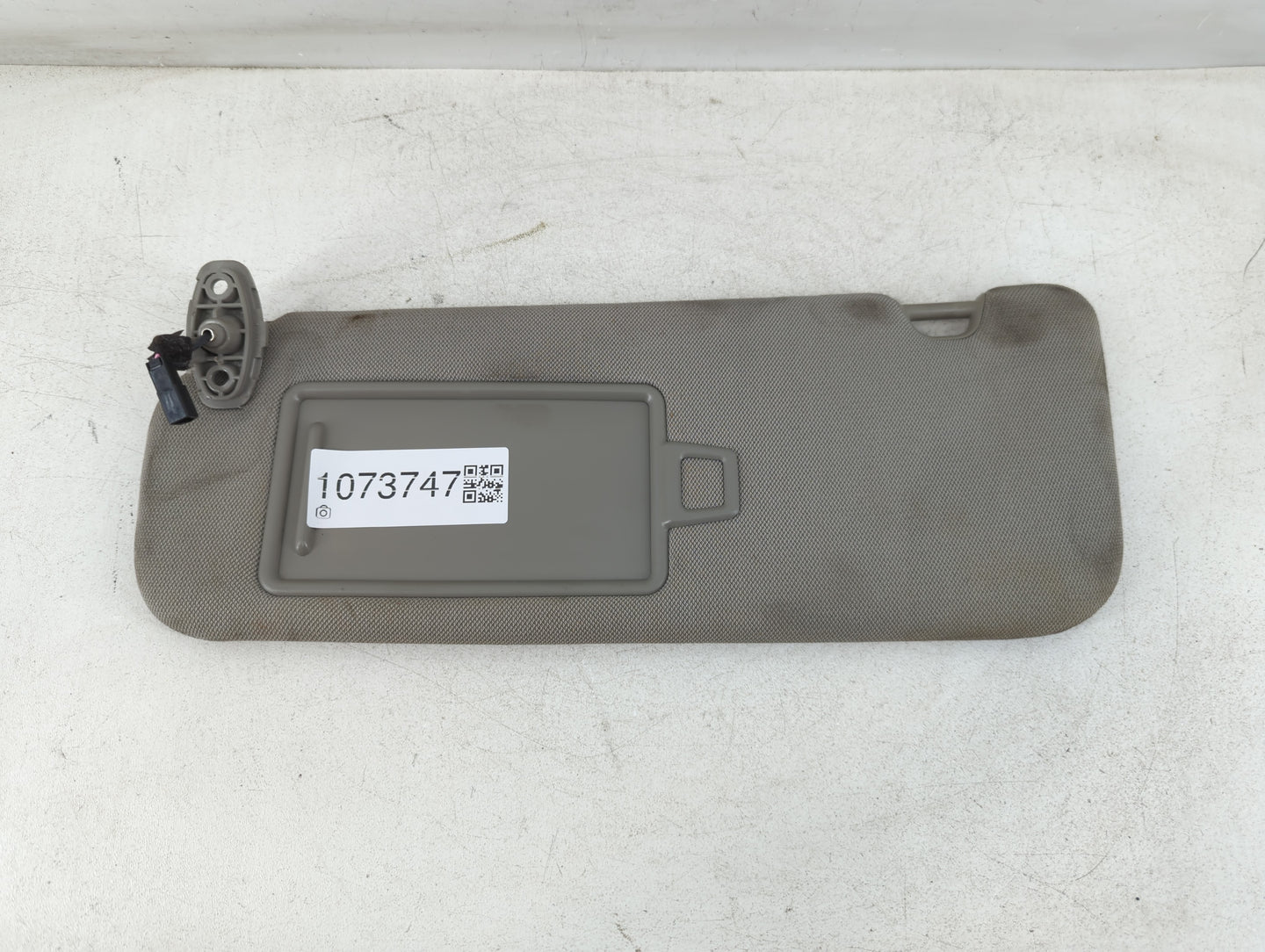 2015-2020 Kia Sedona Sun Visor Shade Replacement Driver Left Mirror Fits Fits 2015 2016 2017 2018 2019 2020 OEM Used Auto Pa
