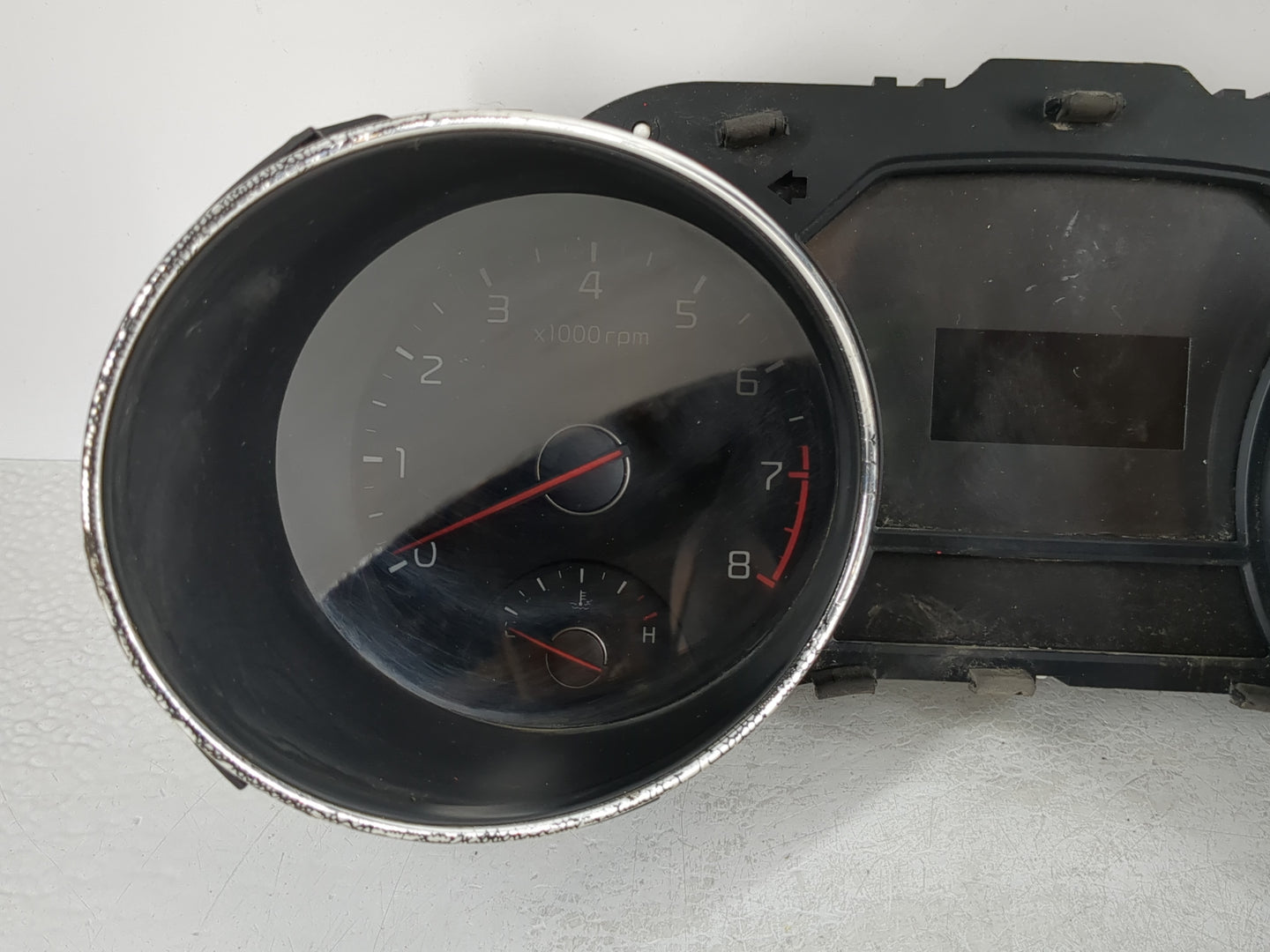 2015-2016 Kia Sedona Instrument Cluster Speedometer Gauges P/N:20150917 94003-A9021 Fits Fits 2015 2016 OEM Used Auto Parts 