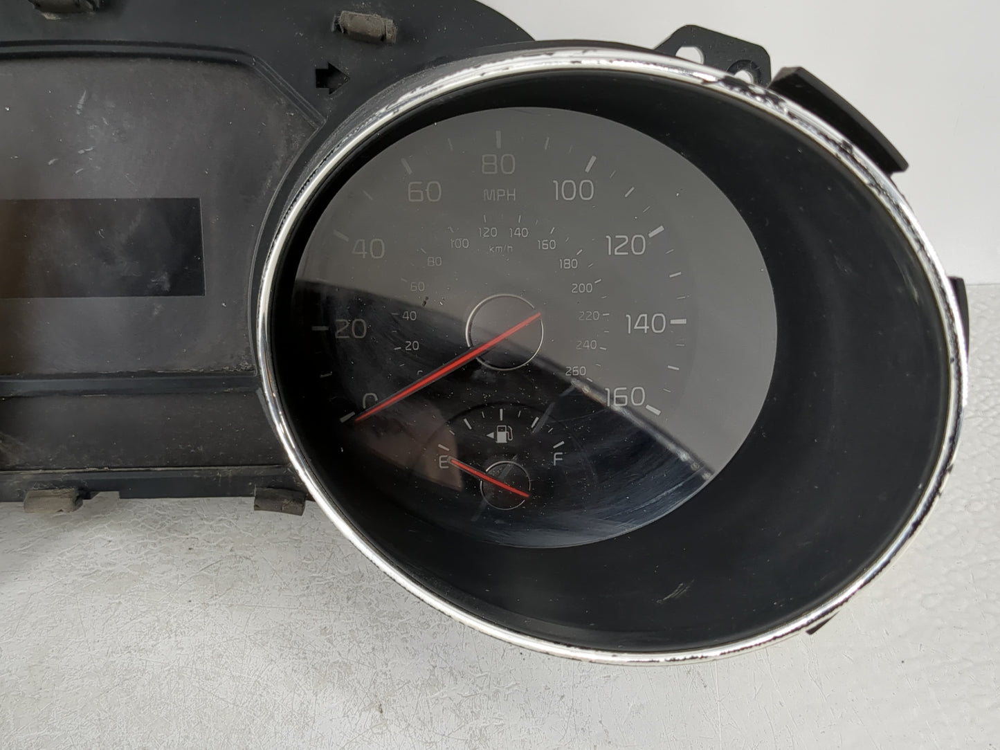 2015-2016 Kia Sedona Instrument Cluster Speedometer Gauges P/N:20150917 94003-A9021 Fits Fits 2015 2016 OEM Used Auto Parts 