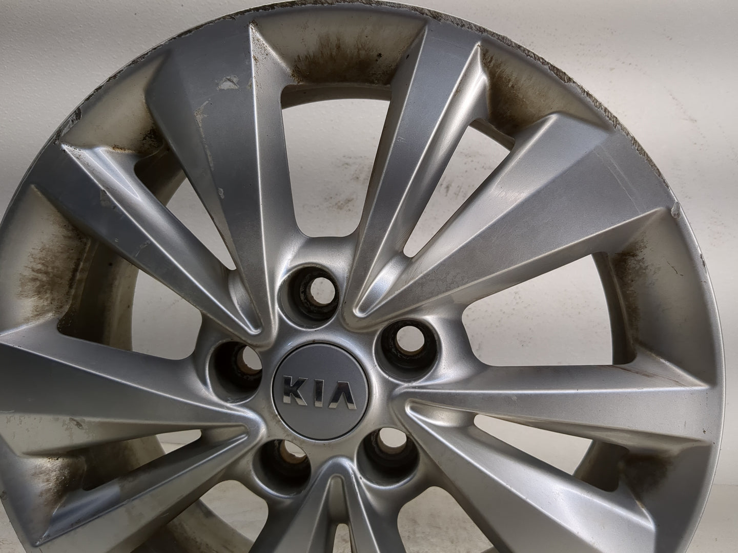 2015-2018 Kia Sedona Oem Wheel Rim - Oemusedautoparts1.com