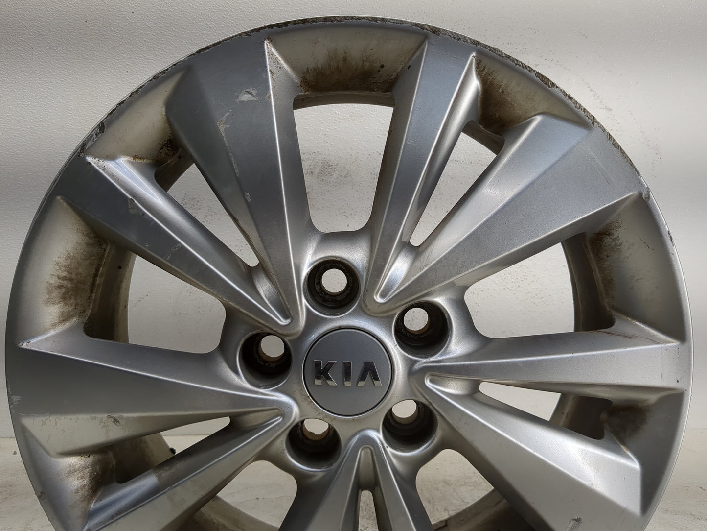 2015-2018 Kia Sedona Oem Wheel Rim - Oemusedautoparts1.com
