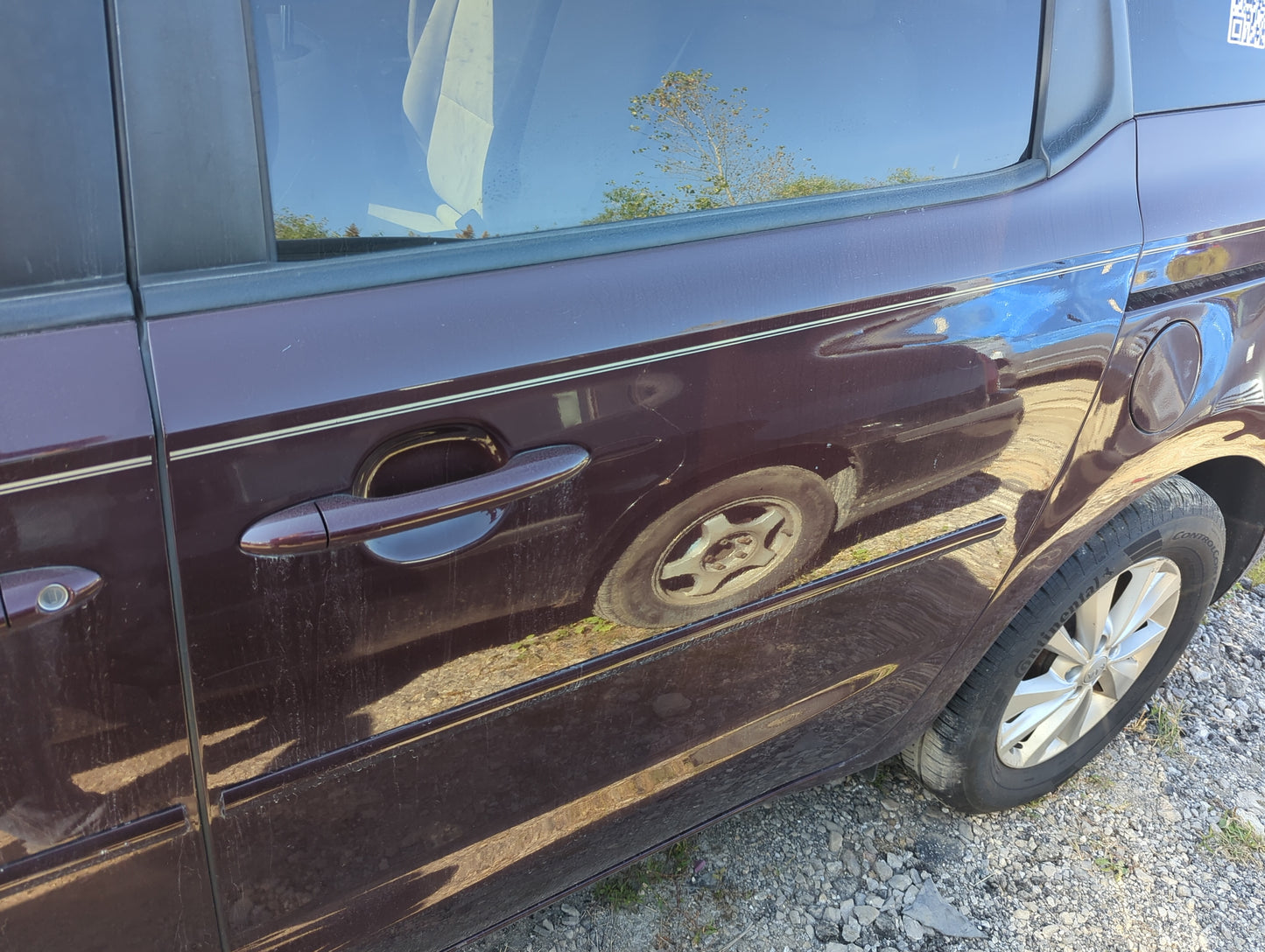 2015-2020 Kia Sedona Driver Rear Door Oem - Oemusedautoparts1.com