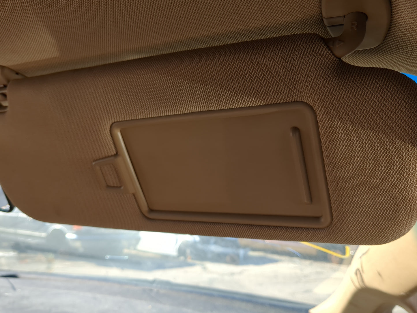 2015-2020 Kia Sedona Sun Visor Shade Replacement Passenger Right Mirror Fits Fits 2015 2016 2017 2018 2019 2020 OEM Used Aut
