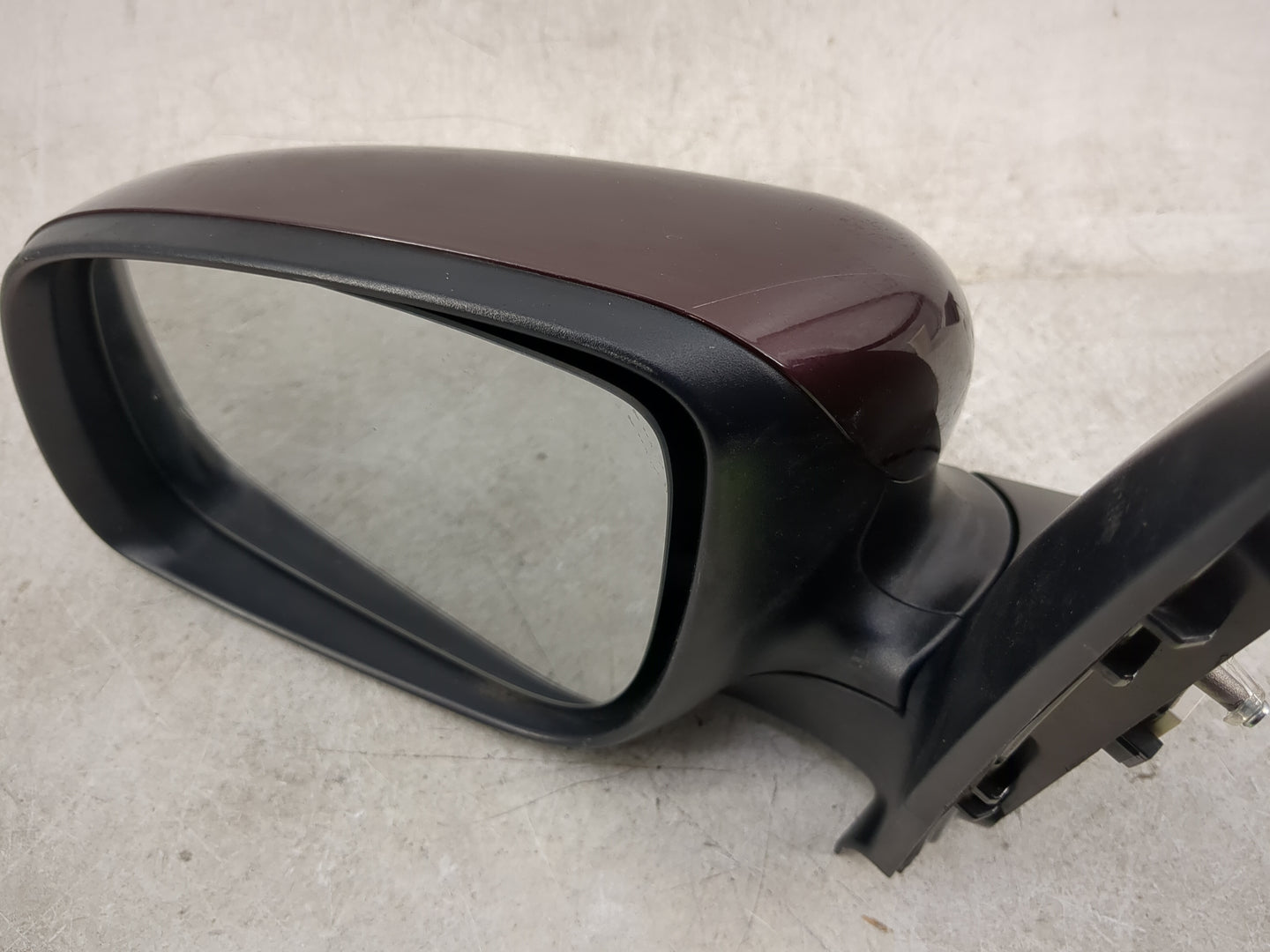 2015-2018 Kia Sedona Driver Side View Mirror - Left Door Mirror OEM Used - Oemusedautoparts1.com