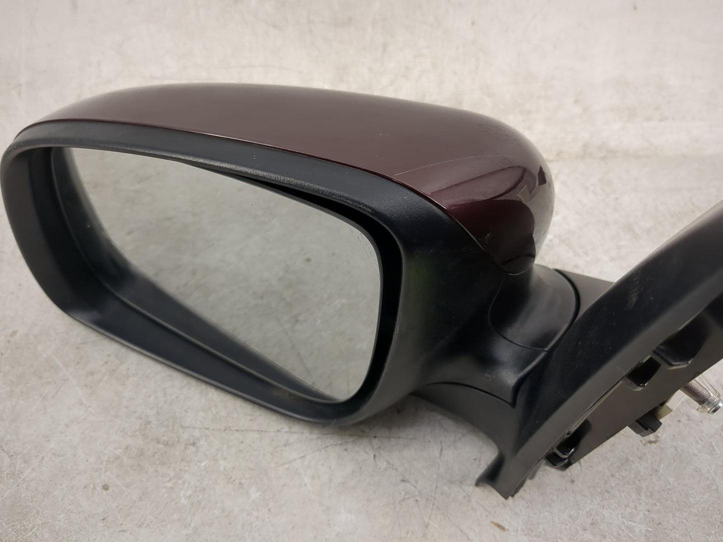 2015-2018 Kia Sedona Driver Side View Mirror - Left Door Mirror OEM Used - Oemusedautoparts1.com