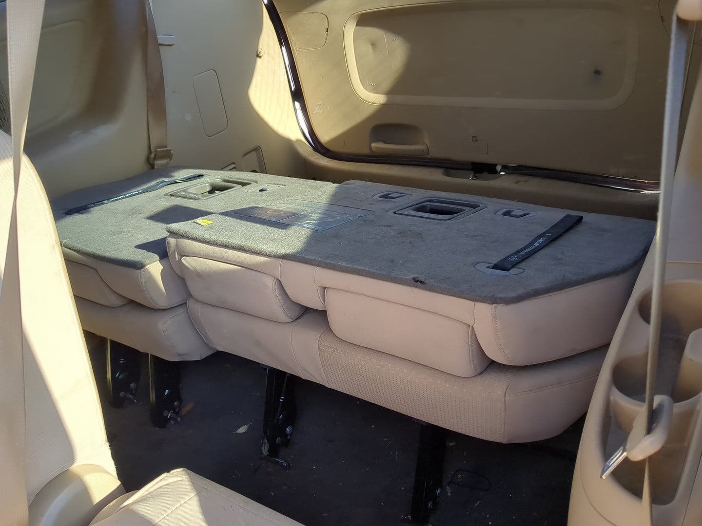 2016 Kia Sedona Rear Seat Oem 1152253 - Oemusedautoparts1.com