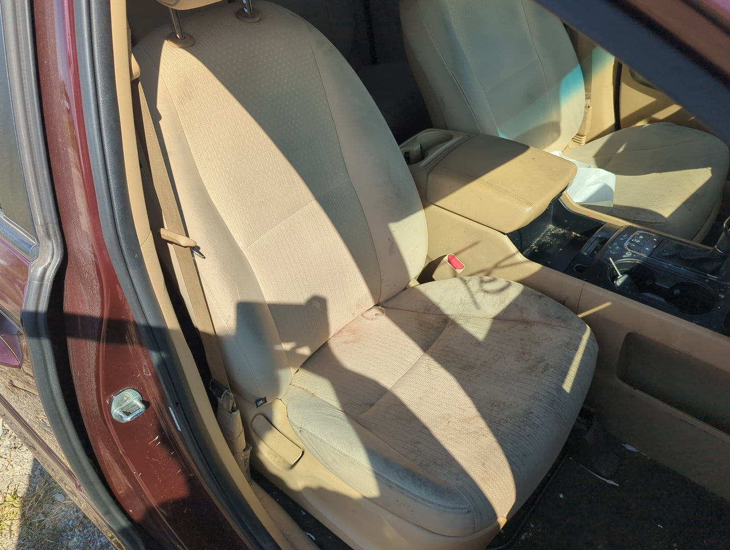 2015-2016 Kia Sedona Passenger Front Seat Oem 1152270 - Oemusedautoparts1.com
