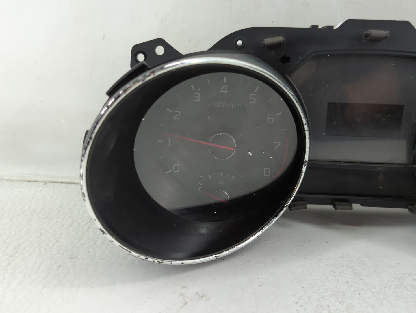 2015-2016 Kia Sedona Instrument Cluster Speedometer Gauges P/N:94003-A9021 Fits Fits 2015 2016 OEM Used Auto Parts - Oemused