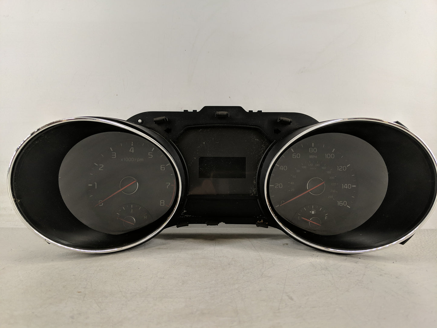 2015-2016 Kia Sedona Instrument Cluster Speedometer Gauges P/N:94003-A9021 Fits Fits 2015 2016 OEM Used Auto Parts - Oemused