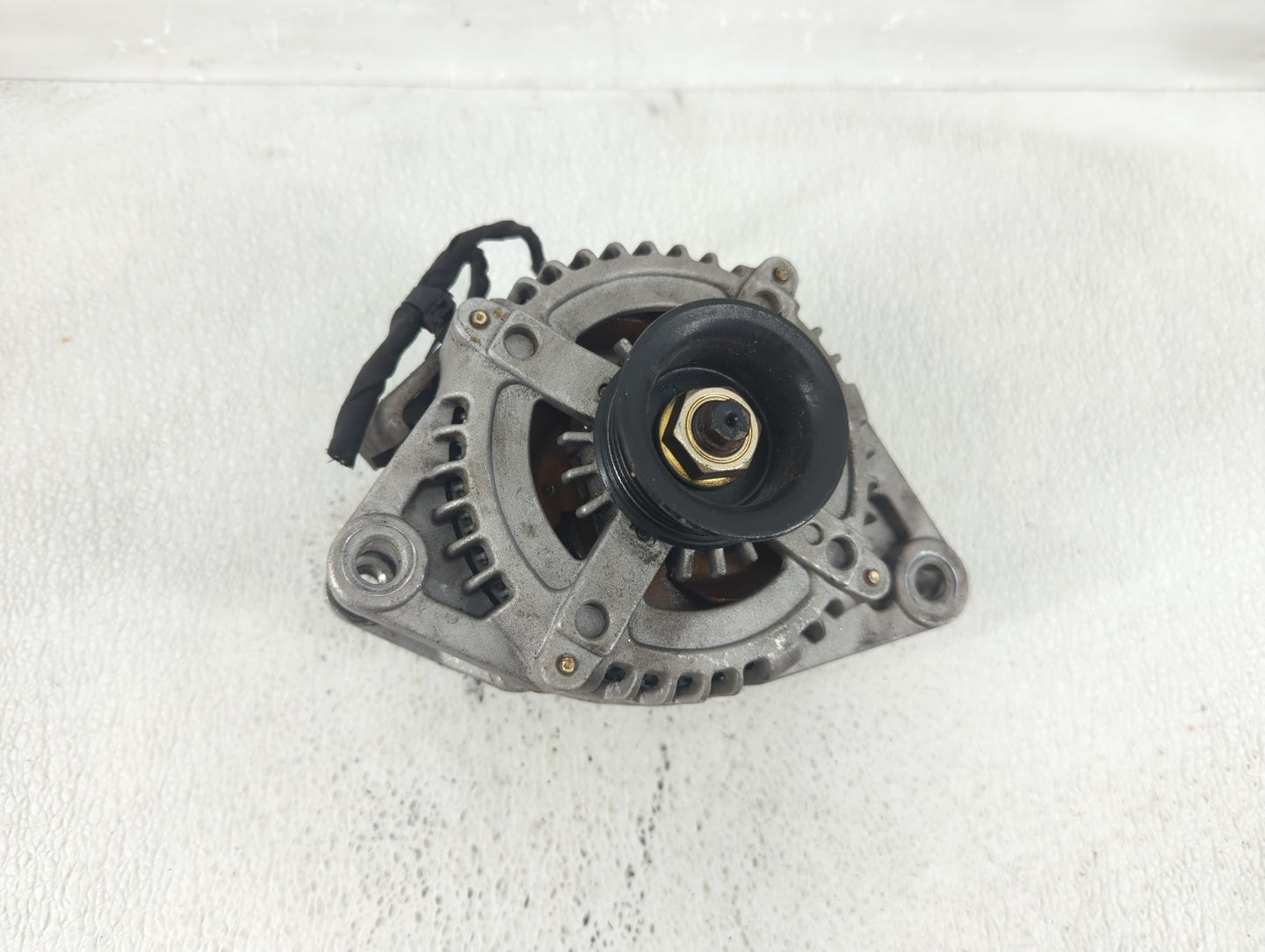 2011-2018 Kia Sedona Alternator Replacement Generator Charging Assembly Engine OEM Fits OEM Used Auto Parts - Oemusedautopar