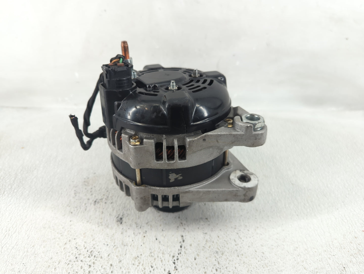 2011-2018 Kia Sedona Alternator Replacement Generator Charging Assembly Engine OEM Fits OEM Used Auto Parts - Oemusedautopar