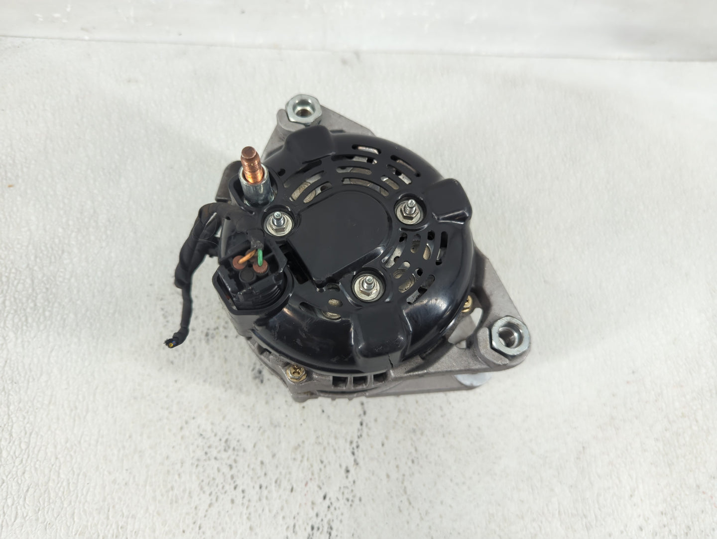 2011-2018 Kia Sedona Alternator Replacement Generator Charging Assembly Engine OEM Fits OEM Used Auto Parts - Oemusedautopar