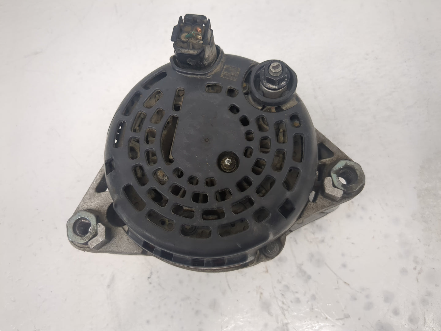 2011-2018 Kia Sedona Alternator Replacement Generator Charging Assembly Engine OEM P/N:104210-2870 37300-3C510 Fits OEM Used