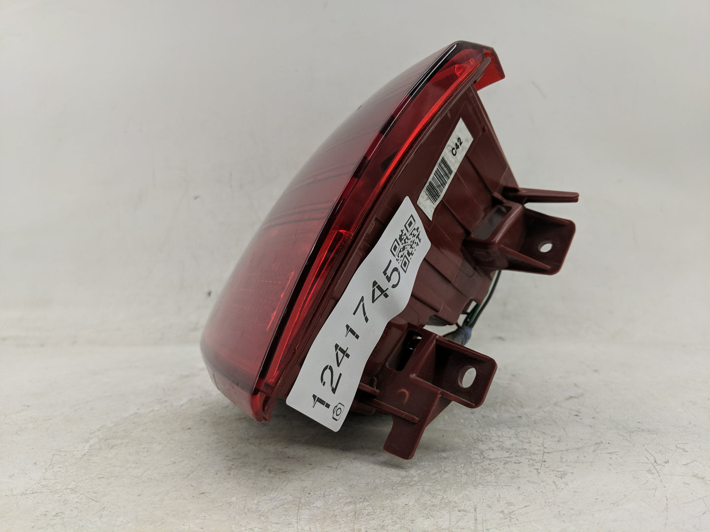 2016-2018 Kia Sedona Tail Light Assembly Driver Left OEM P/N:NAS:#2357 Fits Fits 2016 2017 2018 OEM Used Auto Parts - Oemuse