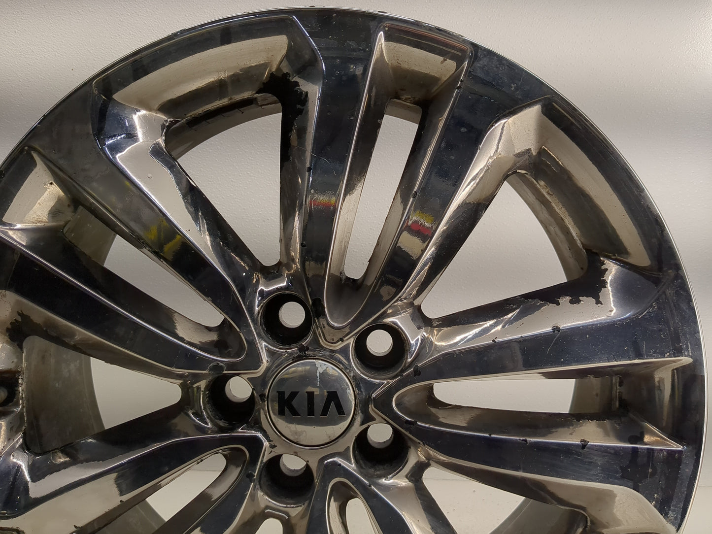 2015-2018 Kia Sedona Oem Wheel Rim 1245932 - Oemusedautoparts1.com