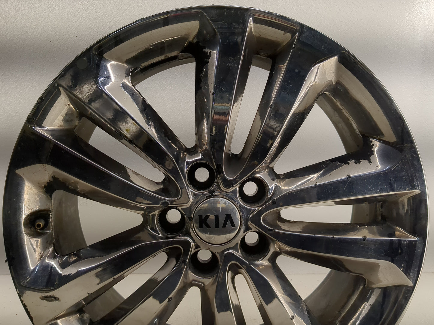 2015-2018 Kia Sedona Oem Wheel Rim 1245932 - Oemusedautoparts1.com