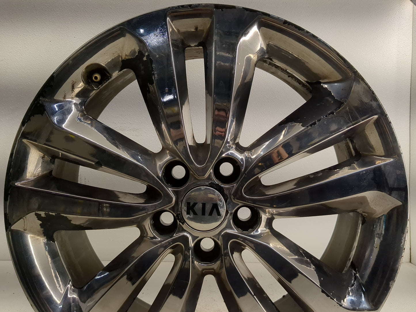 2015-2018 Kia Sedona Oem Wheel Rim 1245933 - Oemusedautoparts1.com