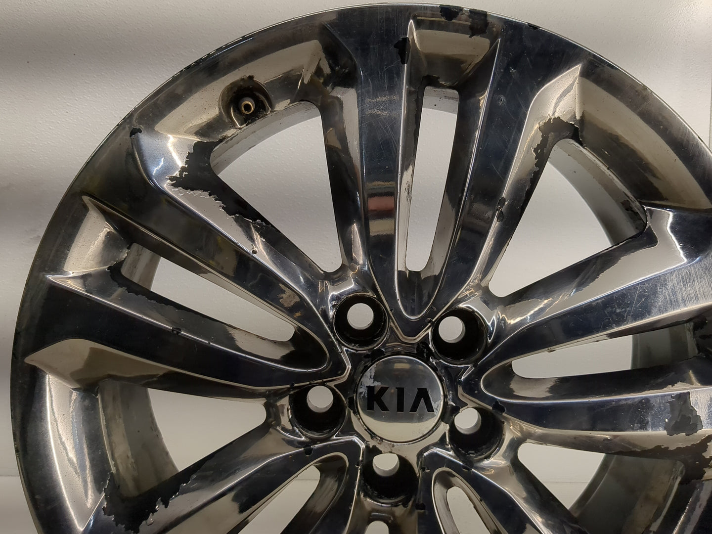 2015-2018 Kia Sedona Oem Wheel Rim 1245935 - Oemusedautoparts1.com