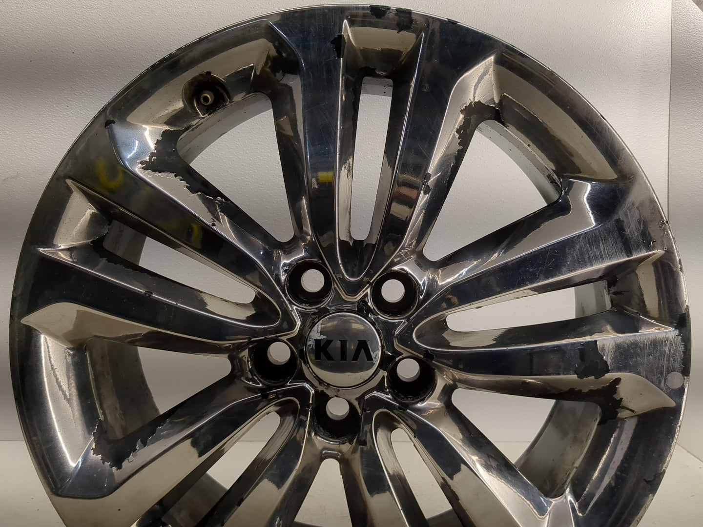 2015-2018 Kia Sedona Oem Wheel Rim 1245935 - Oemusedautoparts1.com