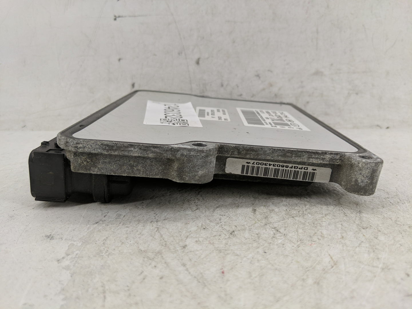 2016-2017 Kia Sedona PCM Engine Control Computer ECU ECM PCU OEM P/N:39110-3CYN2 Fits Fits 2016 2017 OEM Used Auto Parts - O