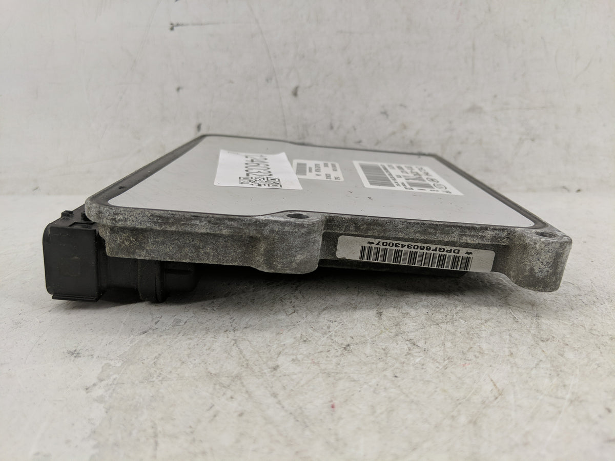 2016-2017 Kia Sedona PCM Engine Control Computer ECU ECM PCU OEM P/N:39110-3CYN2 Fits 2016 2017 OEM Used Auto Parts - Oemuse