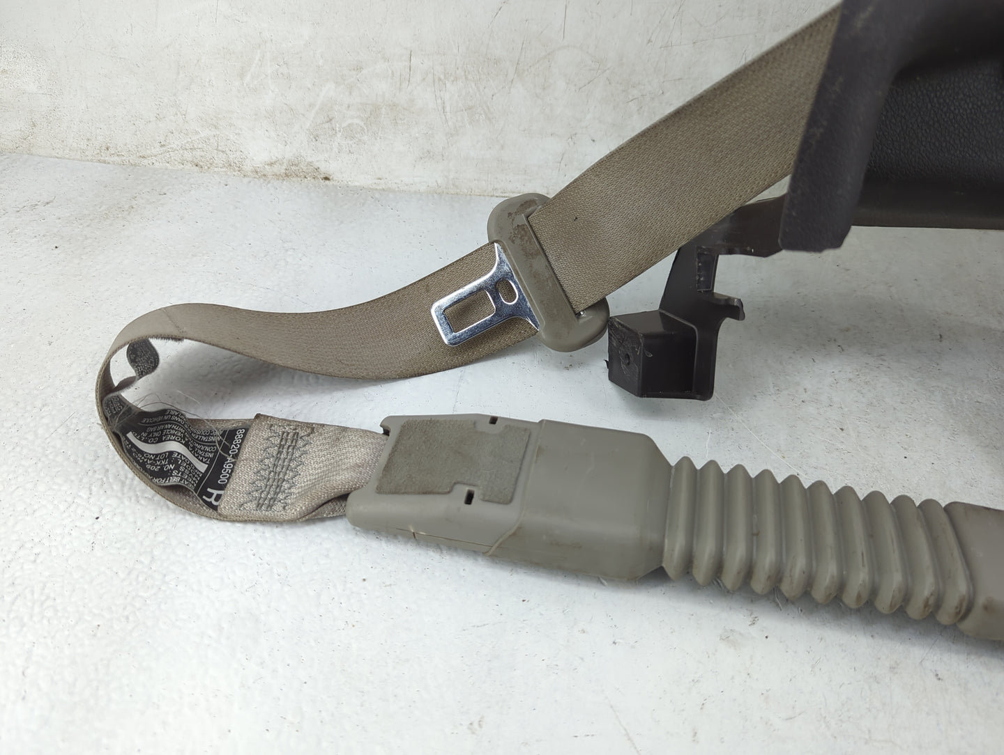 2015-2017 Kia Sedona Passenger Front Seatbelt Retractor - Oemusedautoparts1.com