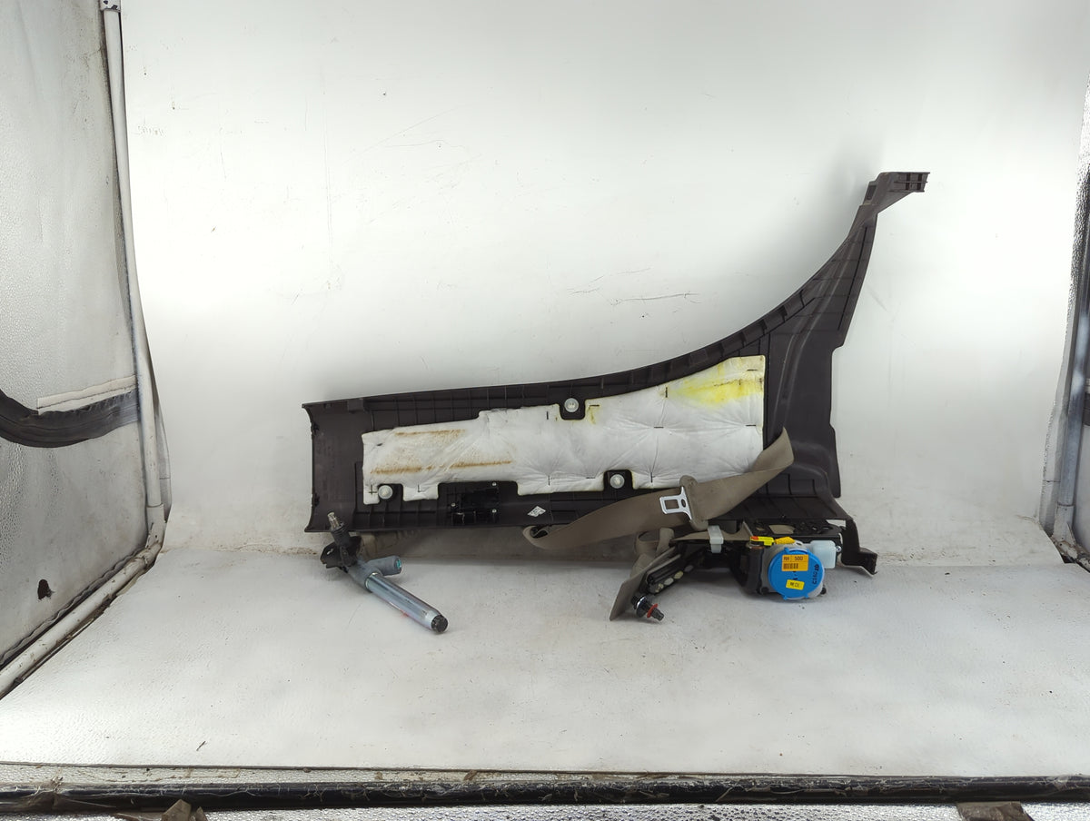2015-2017 Kia Sedona Passenger Front Seatbelt Retractor - Oemusedautoparts1.com