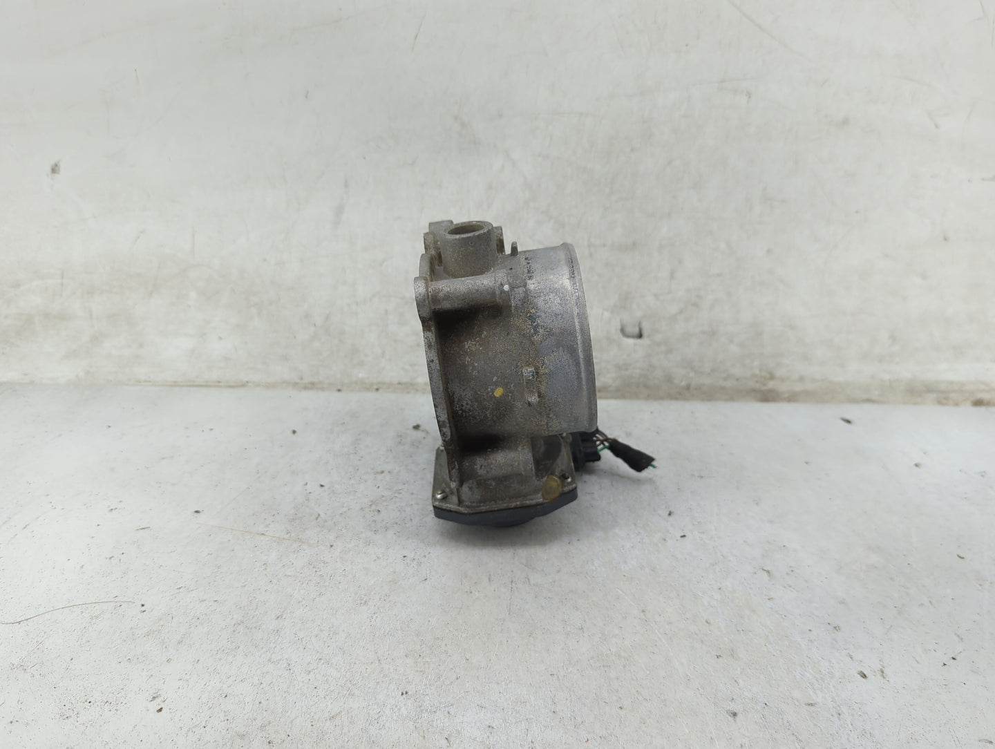 2015-2018 Kia Sedona Throttle Body Fits Fits 2012 2013 2014 2015 2016 2017 2018 OEM Used Auto Parts - Oemusedautoparts1.com