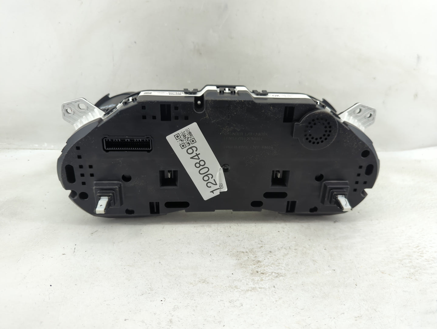 2015-2016 Kia Sedona Instrument Cluster Speedometer Gauges P/N:94003-A9021 Fits Fits 2015 2016 OEM Used Auto Parts - Oemused