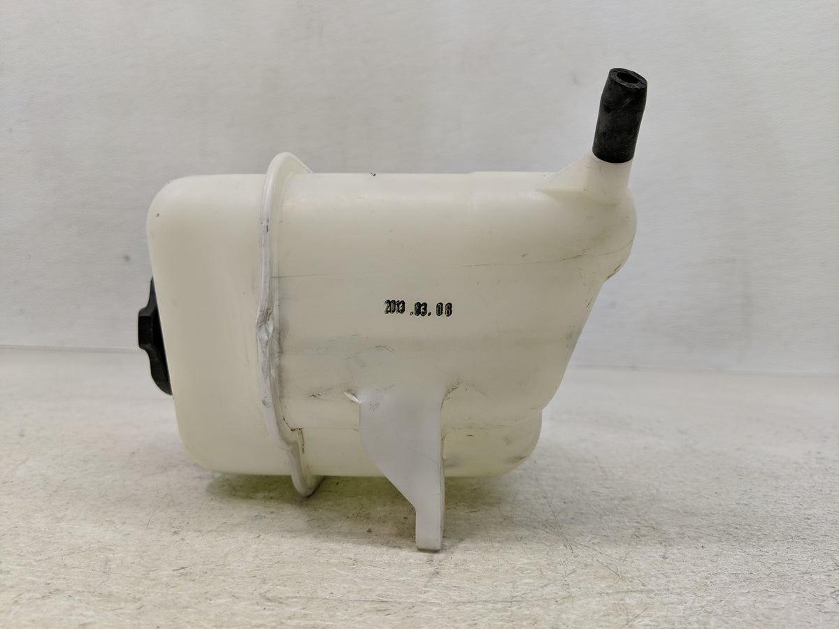 2015-2020 Kia Sedona Radiator Coolant Overflow Expansion Tank Bottle 1313072 - Oemusedautoparts1.com