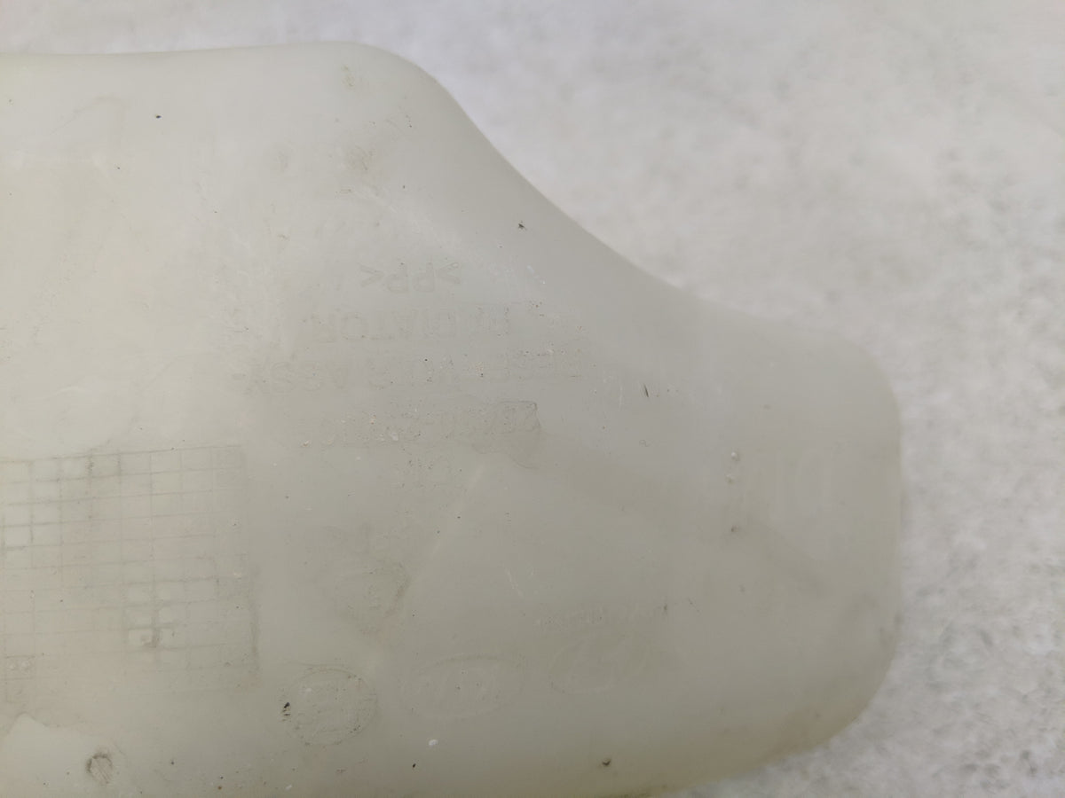 2015-2020 Kia Sedona Radiator Coolant Overflow Expansion Tank Bottle 1313072 - Oemusedautoparts1.com