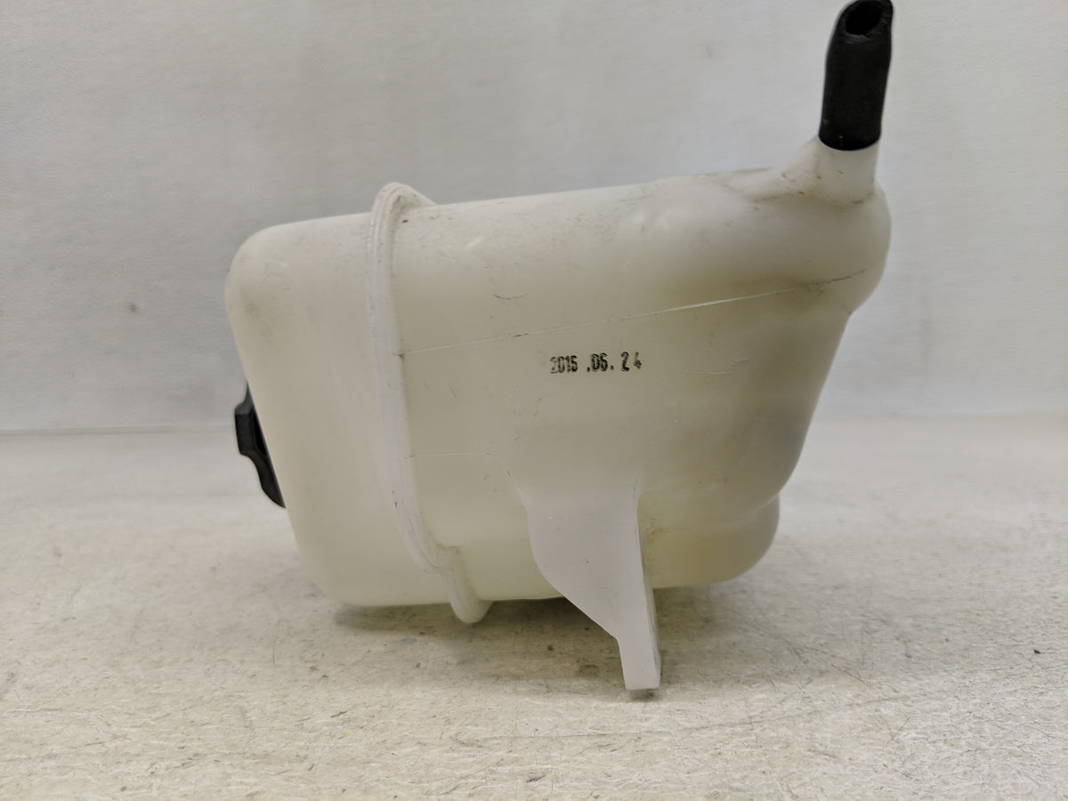 2015-2020 Kia Sedona Radiator Coolant Overflow Expansion Tank Bottle 1313079 - Oemusedautoparts1.com