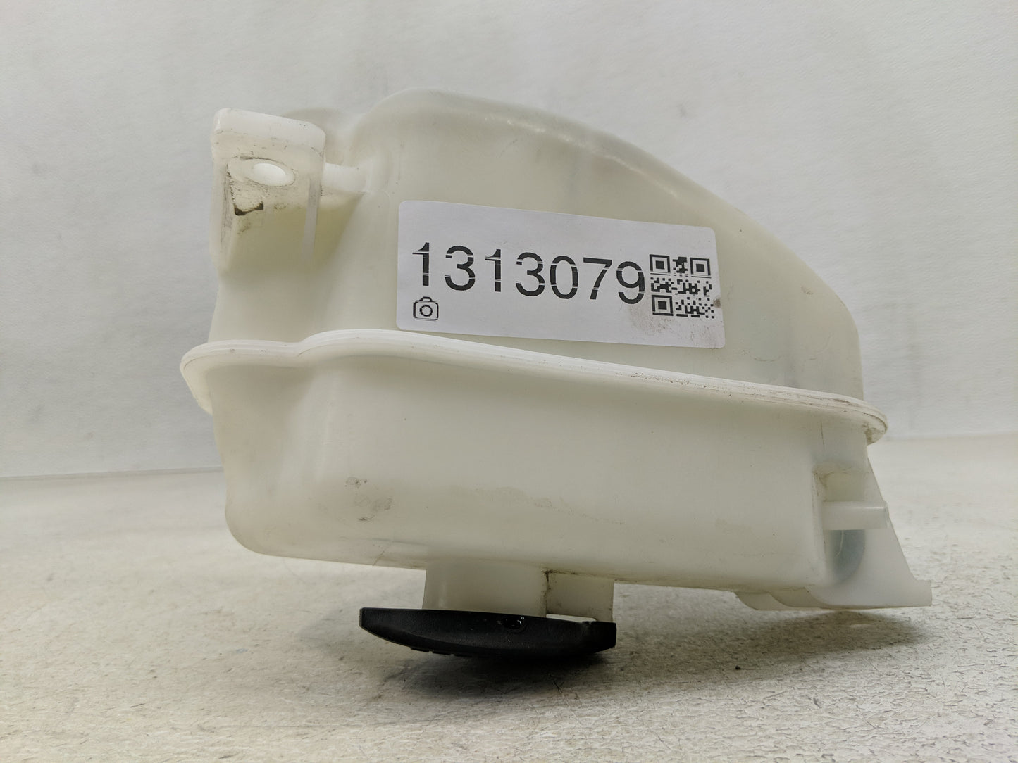 2015-2020 Kia Sedona Radiator Coolant Overflow Expansion Tank Bottle 1313079 - Oemusedautoparts1.com