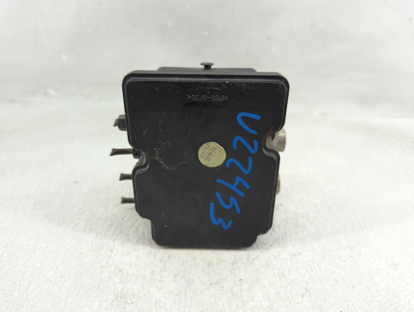 2015-2018 Kia Sedona ABS Pump Control Module Replacement P/N:61589-45100 58900-A9350 Fits Fits 2015 2016 2017 2018 OEM Used 