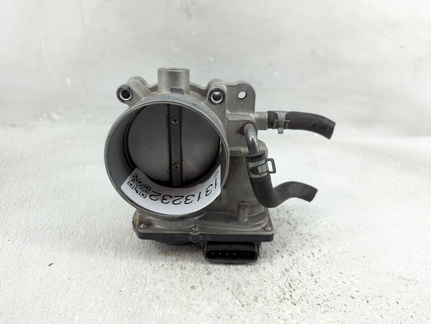 2015-2018 Kia Sedona Throttle Body P/N:35100-3CAA0 Fits Fits 2012 2013 2014 2015 2016 2017 2018 OEM Used Auto Parts - Oemuse