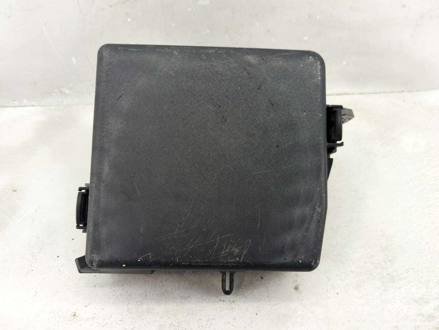 2015-2018 Kia Sedona Fusebox Fuse Box Panel Relay Module P/N:91950-A9120 91950-A9320 Fits Fits 2015 2016 2017 2018 OEM Used 