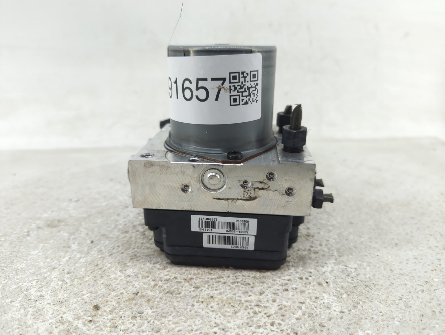2015-2018 Kia Sedona ABS Pump Control Module Replacement P/N:61589-45100 58900-A9350, 58920-A9450 Fits Fits 2015 2016 2017 2