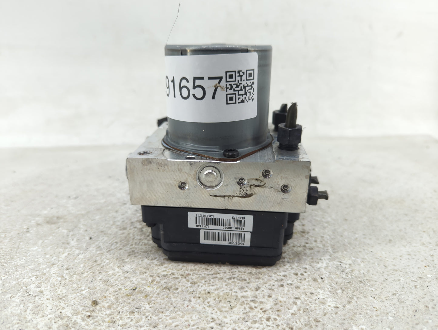 2015-2018 Kia Sedona ABS Pump Control Module Replacement P/N:61589-45100 58900-A9350, 58920-A9450 Fits Fits 2015 2016 2017 2