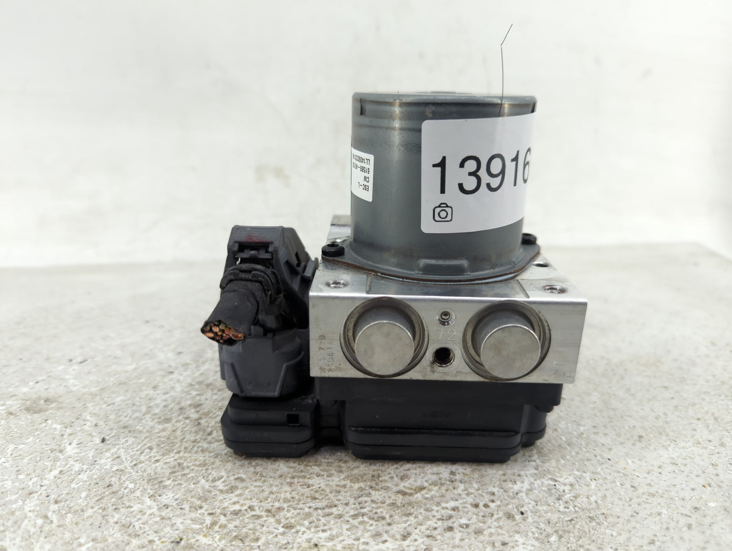 2015-2018 Kia Sedona ABS Pump Control Module Replacement P/N:61589-45100 58900-A9350, 58920-A9450 Fits Fits 2015 2016 2017 2