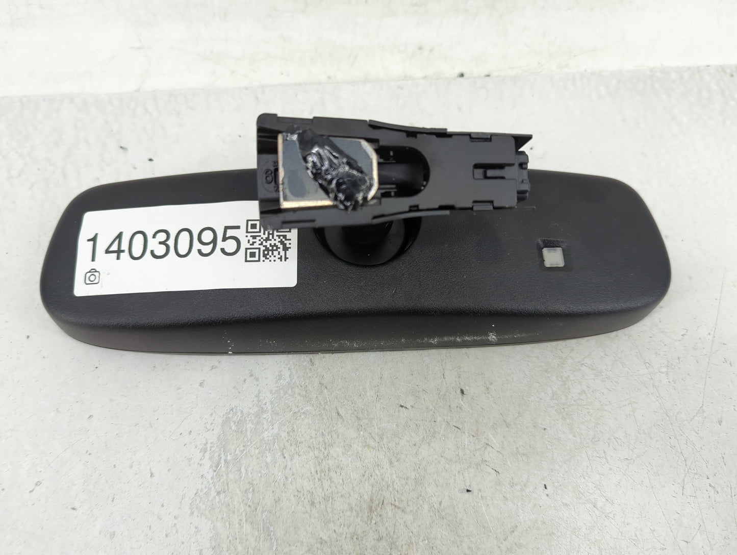2015-2020 Kia Sedona Interior Rear View Mirror Replacement OEM P/N:851013W200 Fits OEM Used Auto Parts - Oemusedautoparts1.c