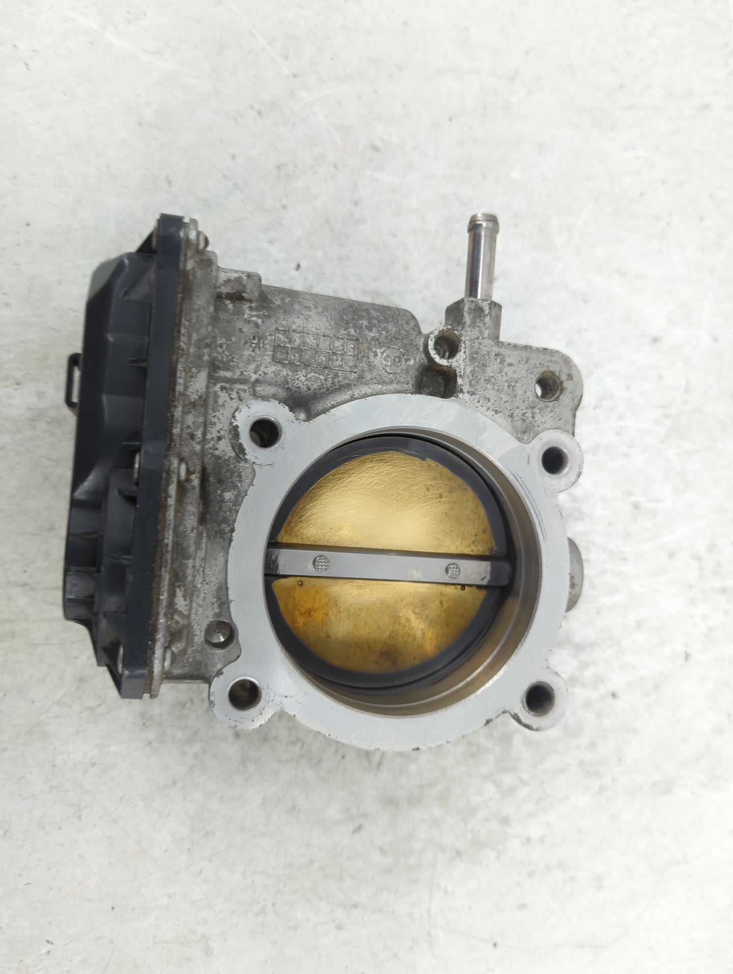 2015-2018 Kia Sedona Throttle Body P/N:35100-3CAA0 Fits Fits 2012 2013 2014 2015 2016 2017 2018 OEM Used Auto Parts - Oemuse