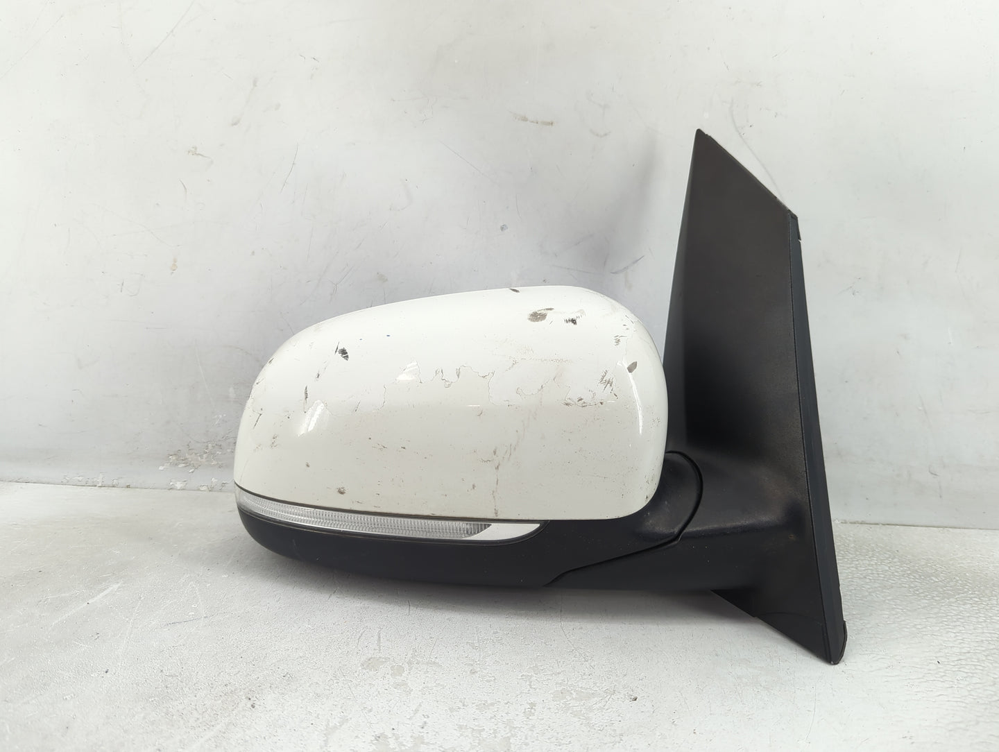 2015-2020 Kia Sedona Passenger Side View Mirror - Right Door Mirror OEM Used - Oemusedautoparts1.com