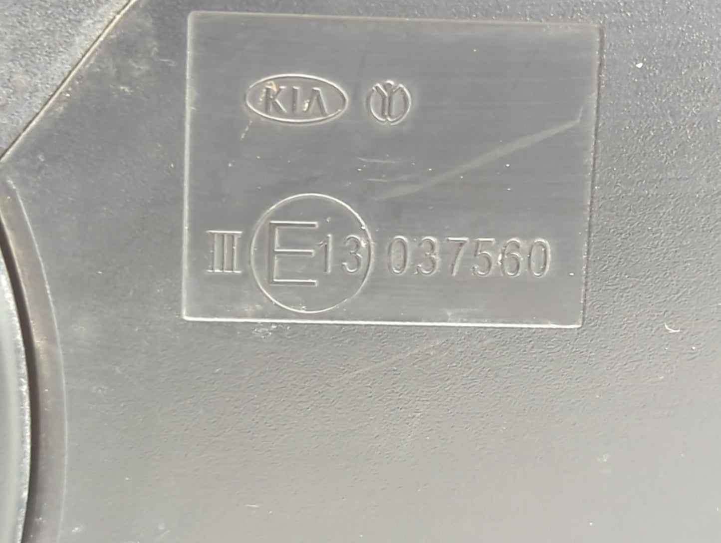 2015-2020 Kia Sedona Passenger Side View Mirror - Right Door Mirror OEM Used - Oemusedautoparts1.com